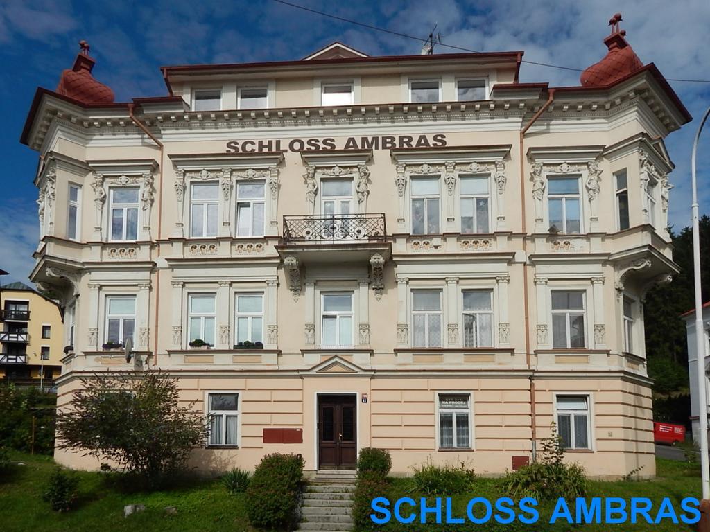 Schloss Ambras Mariánské Lázně Værelse billede